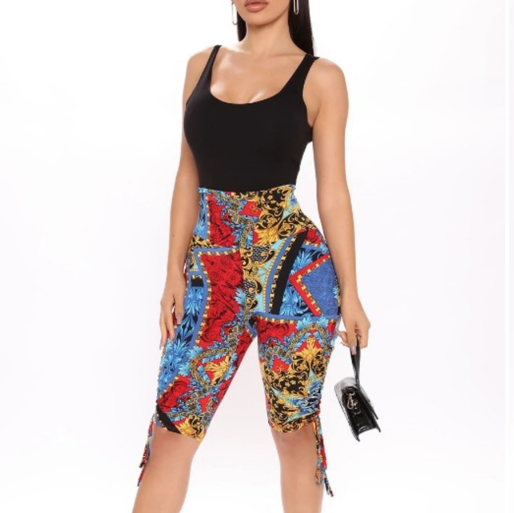 Fashion Nova size M ruched printed biker shorts extreme stretch